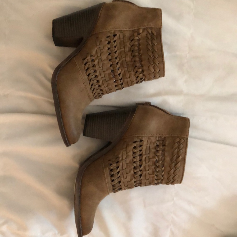Fergalicious booties in brown (size 8)